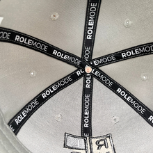 Load image into Gallery viewer, Snapback Grey/Black Cap