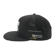 Load image into Gallery viewer, Snapback Black Cap